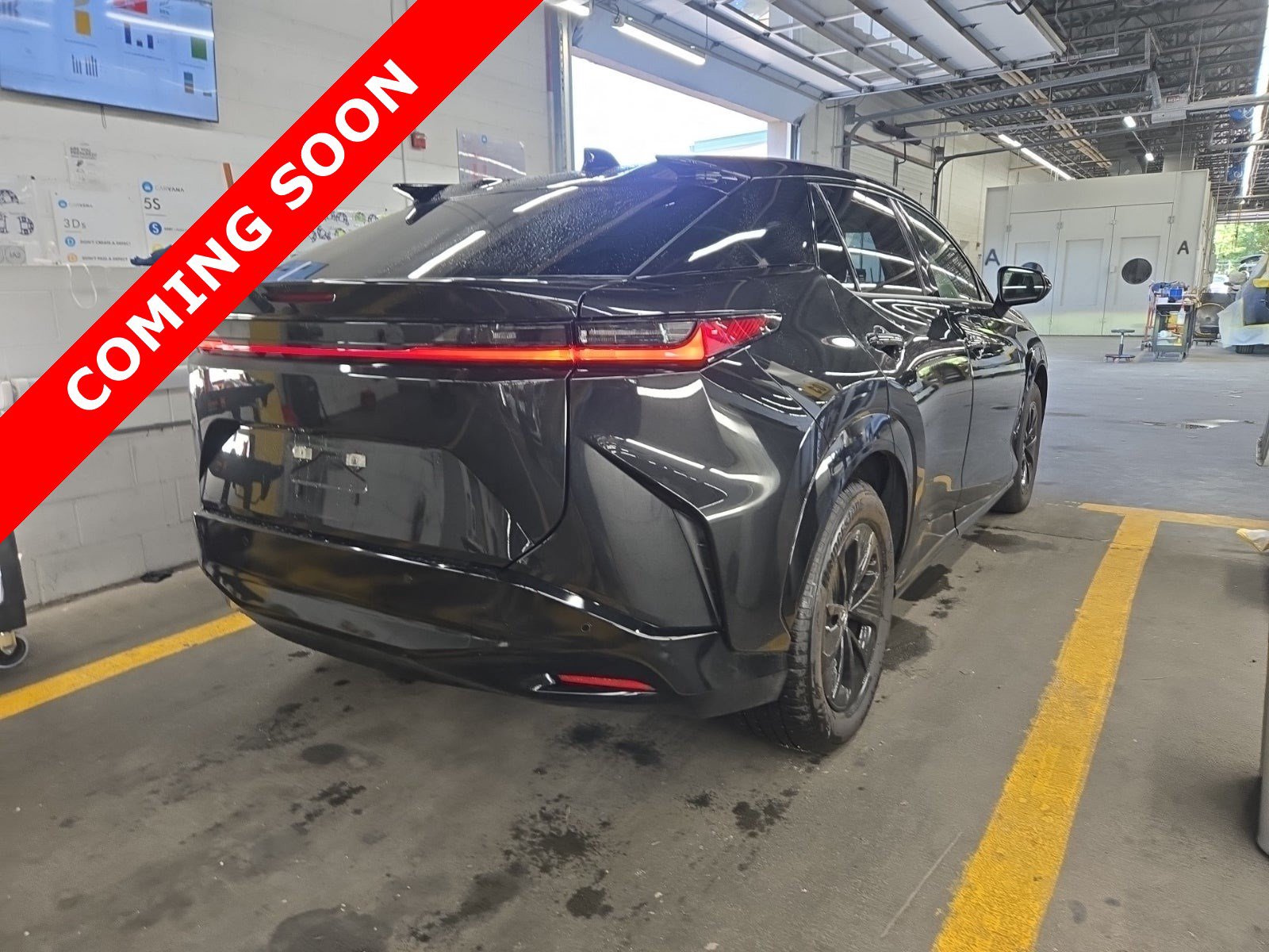 Used 2023 Lexus RZ 450e Premium w/ Accessory Package (2T) AWD/4WD image 5