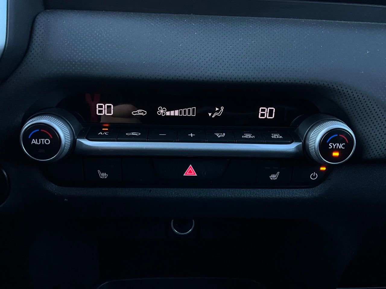 Used 2025 MAZDA CX-50 AWD 2.5 S w/ Premium Package image 29