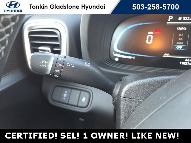 Certified 2025 Hyundai Venue SEL image 14