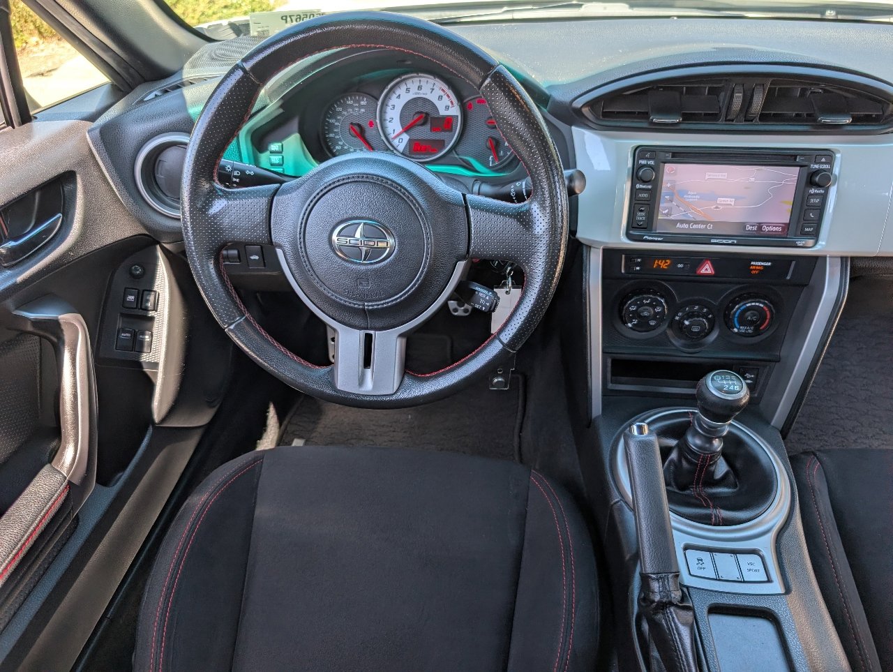 Used 2013 Scion FR-S image 4