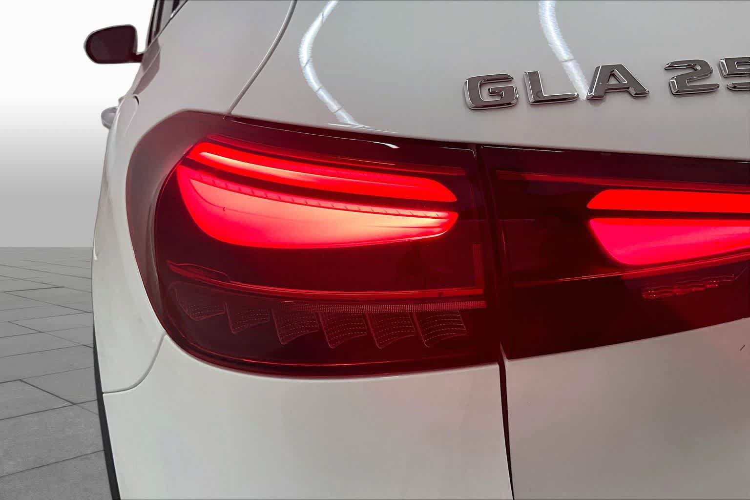 New 2026 Mercedes-Benz GLA 250 image 14