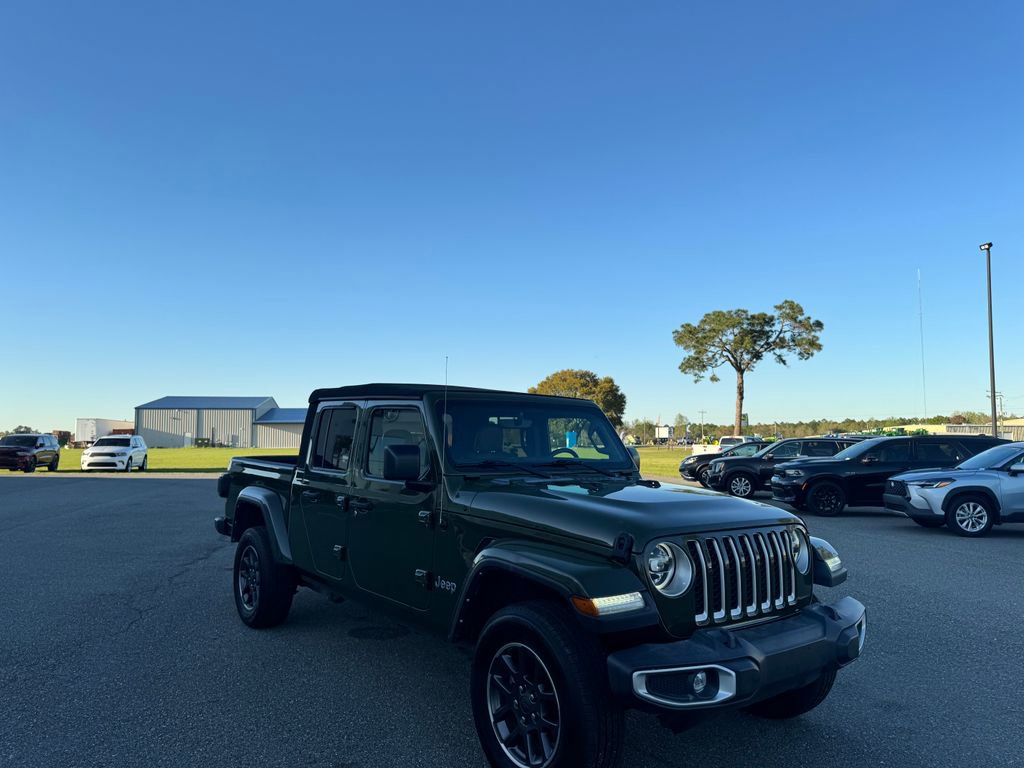 Used 2022 Jeep Gladiator Overland w/ LED Lighting Group image 8