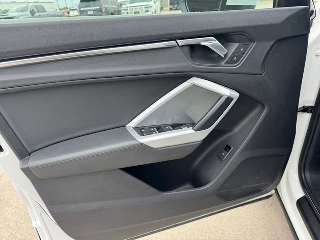 Used 2021 Audi Q3 2.0T Premium image 4