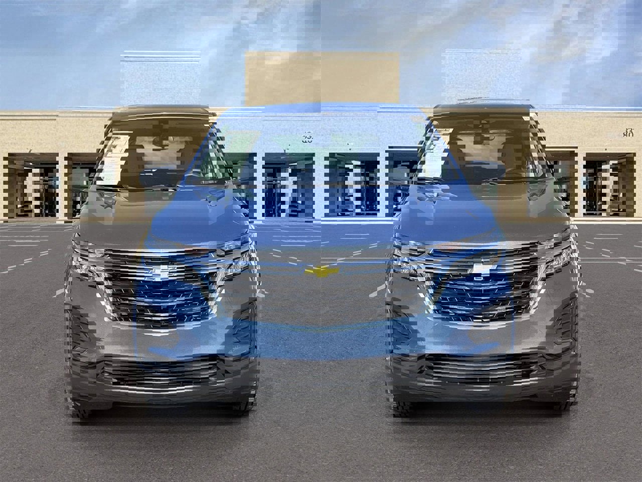 Used 2024 Chevrolet Equinox LS image 2