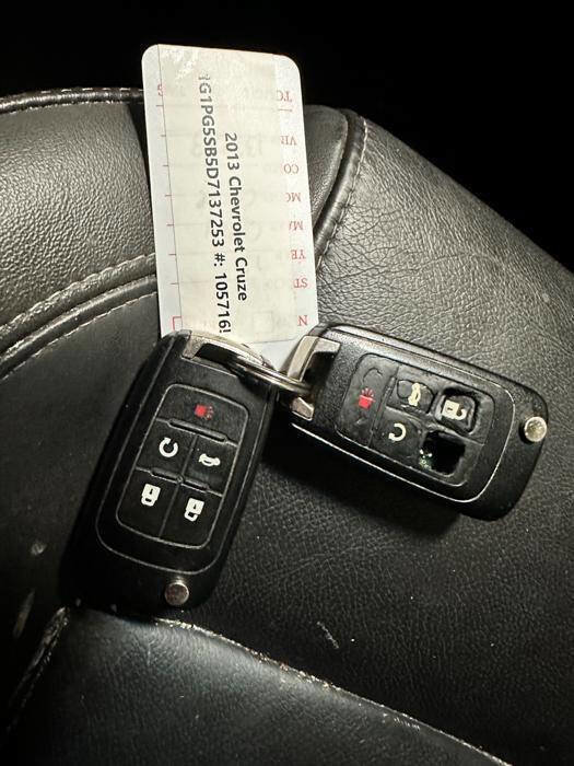 Used 2013 Chevrolet Cruze LTZ FWD image 46