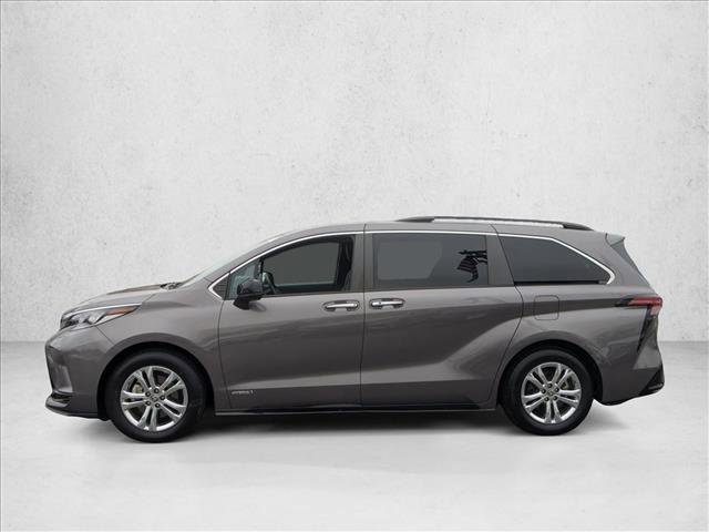 Used 2021 Toyota Sienna XSE image 4