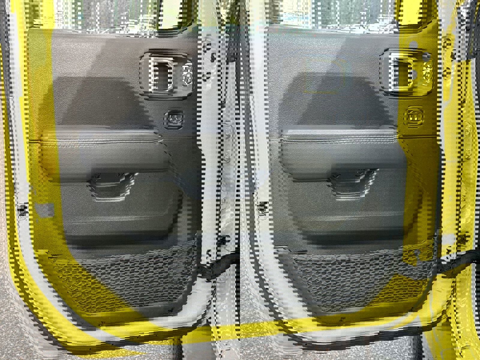 Used 2023 Jeep Wrangler Sahara image 13