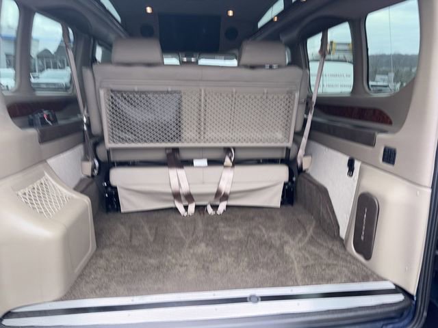 Used 2024 Ford Transit 150 Low Roof AWD image 18