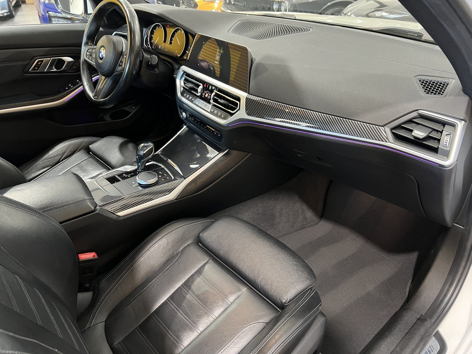 Used 2020 BMW 330i Sedan w/ M Sport Package RWD image 16