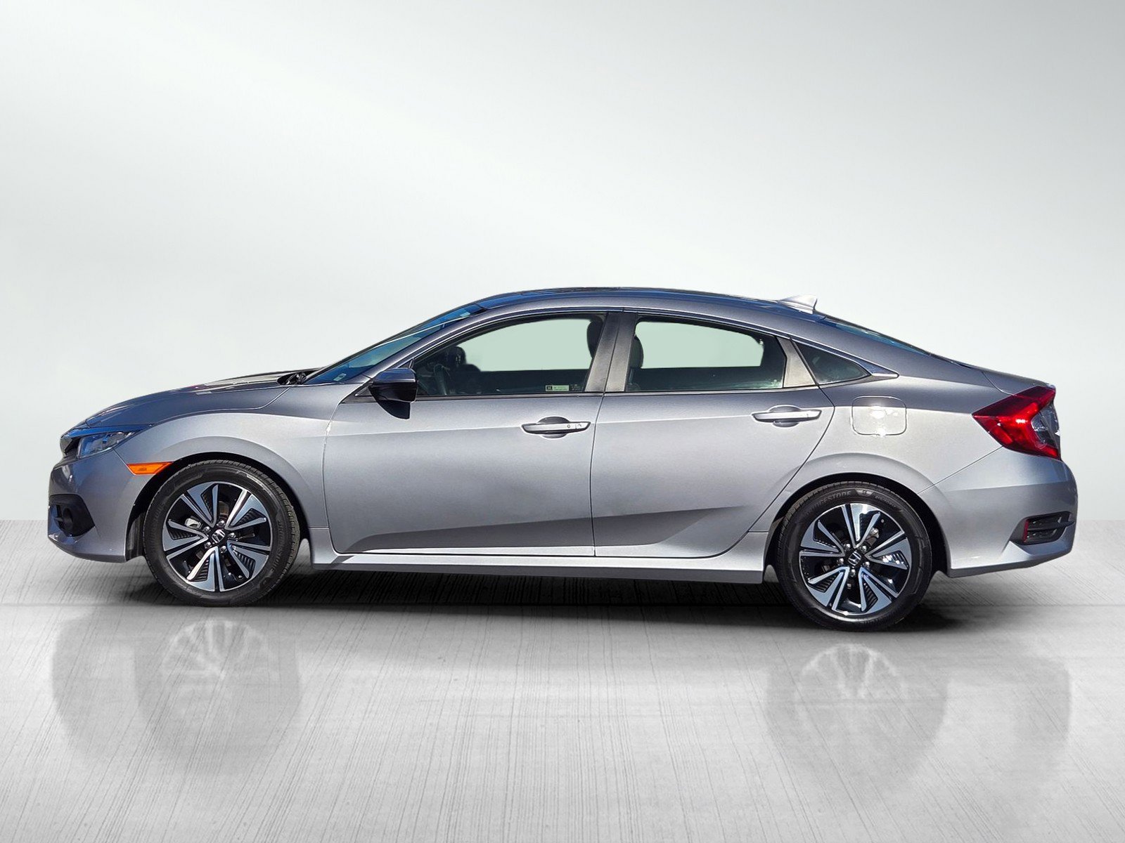 Used 2018 Honda Civic EX-L image 7