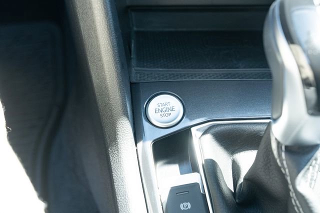 Certified 2023 Volkswagen Tiguan SE FWD image 23