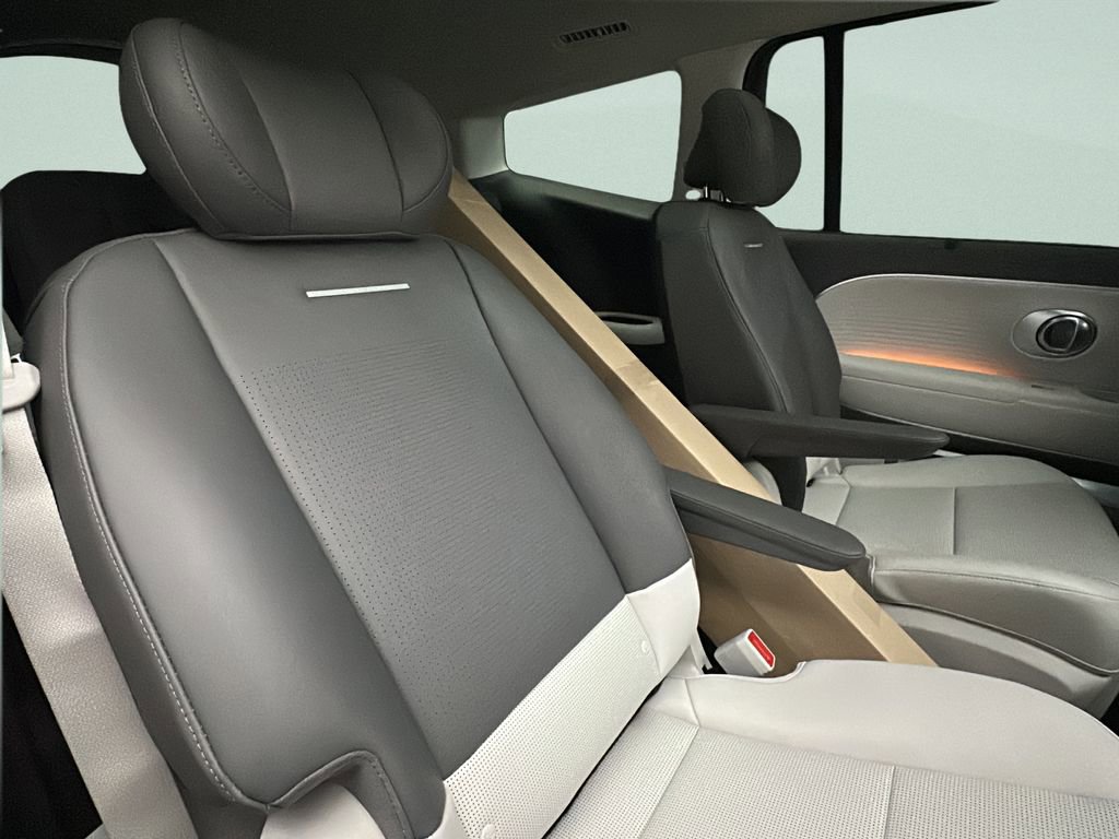 New 2026 Hyundai Ioniq 9 Limited image 16