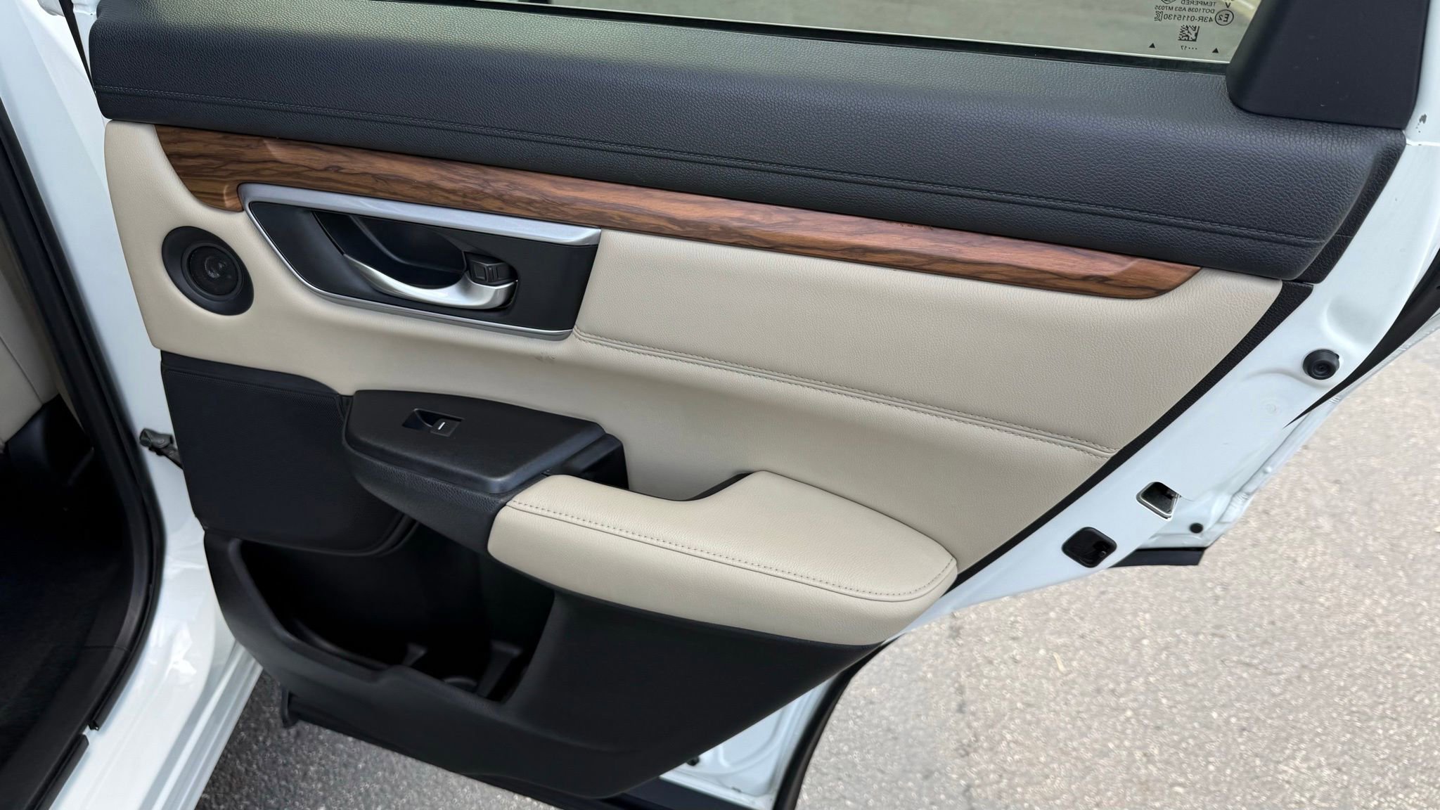 Used 2017 Honda CR-V Touring image 21