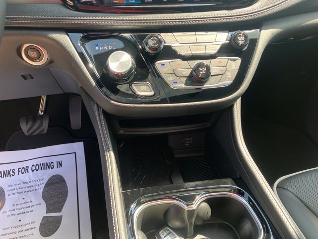 New 2027 Chrysler Pacifica Limited AWD/4WD image 18