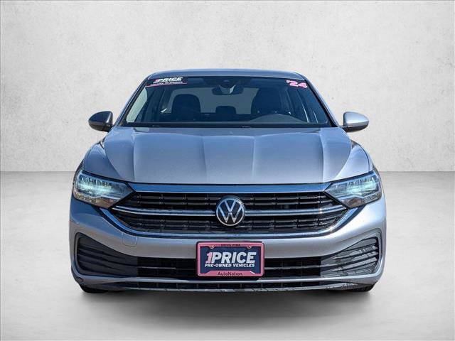 Used 2024 Volkswagen Jetta S image 2