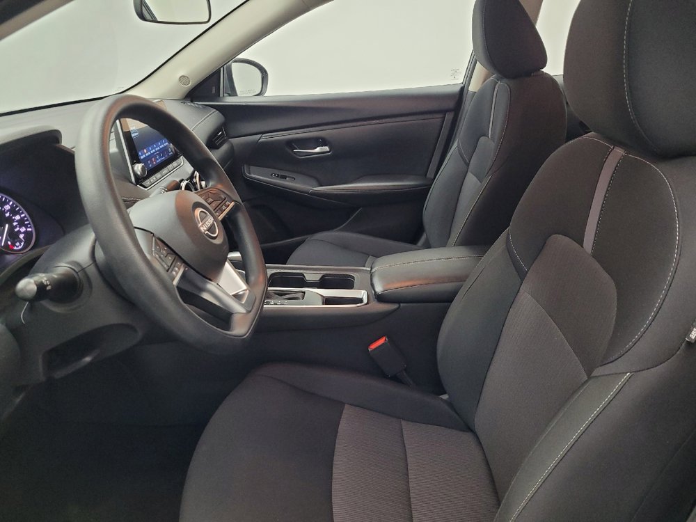 Used 2025 Nissan Sentra SV image 17