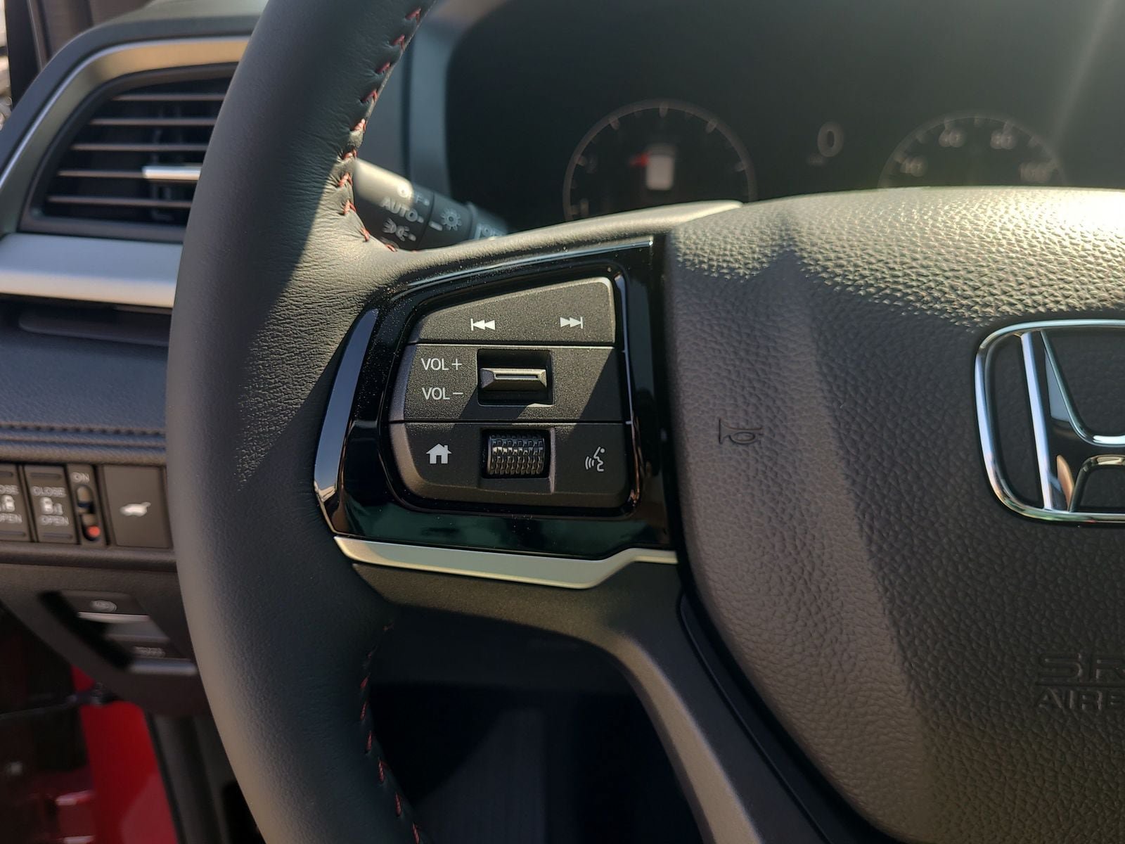 New 2026 Honda Odyssey Sport-L image 33