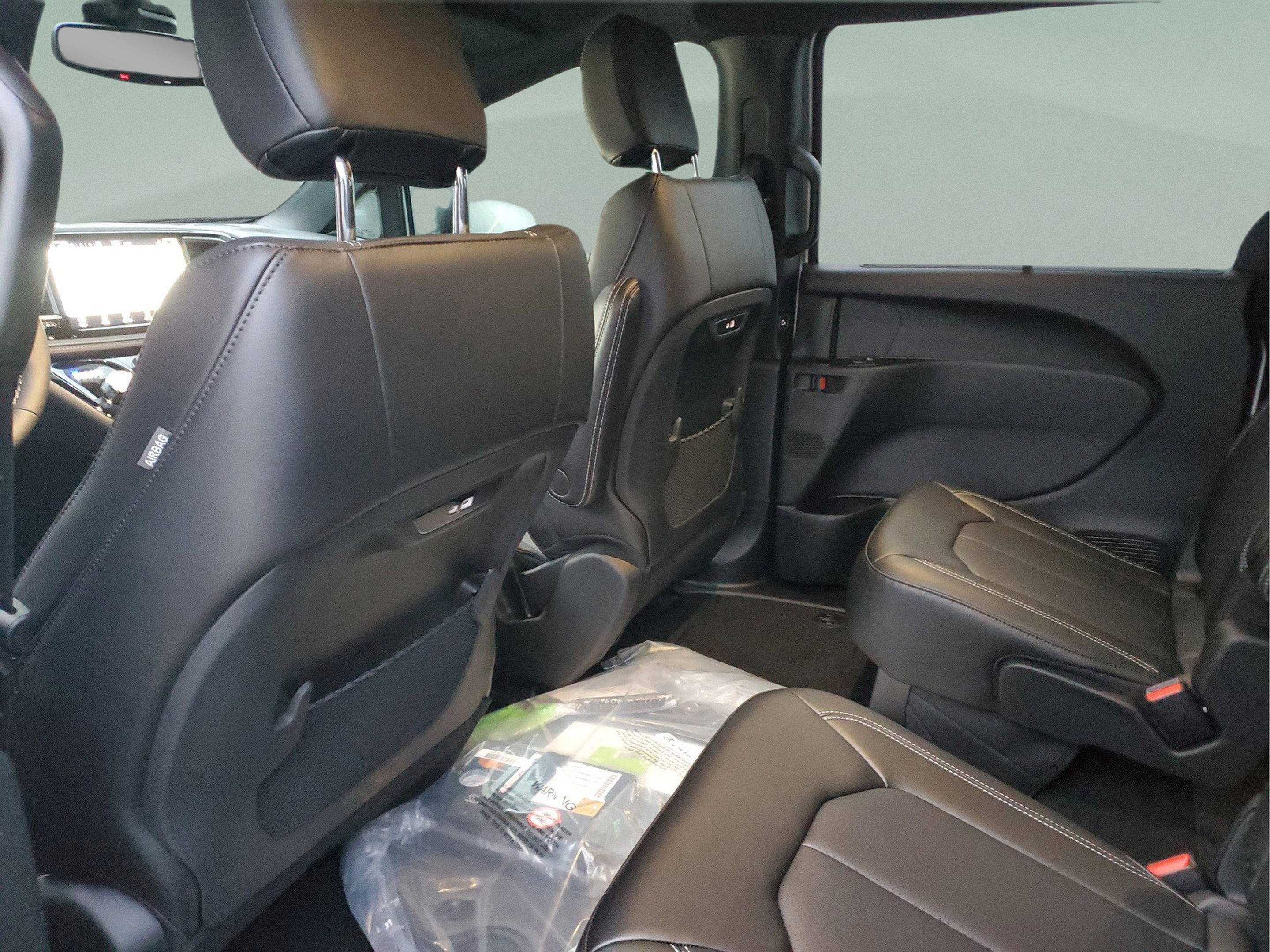 New 2026 Chrysler Pacifica Select FWD image 5