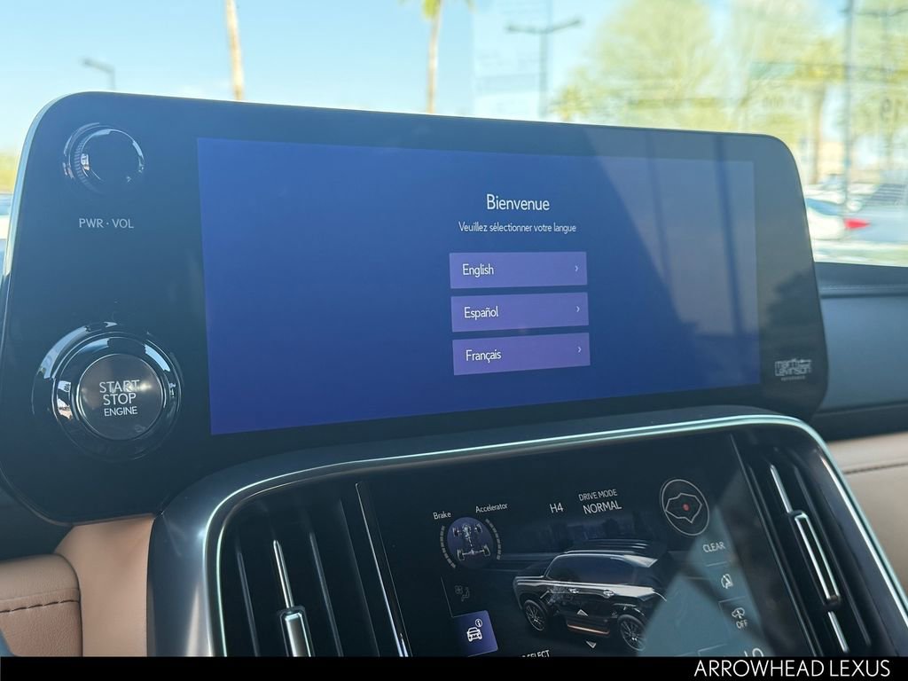 New 2026 Lexus LX 600 4WD w/ Luxury Package image 17