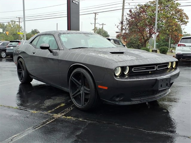 Used 2015 Dodge Challenger SXT w/ Sound Group image 3
