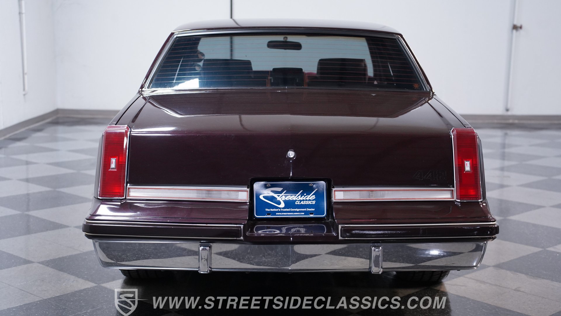 Used 1988 Oldsmobile Cutlass Supreme Classic Brougham RWD image 9