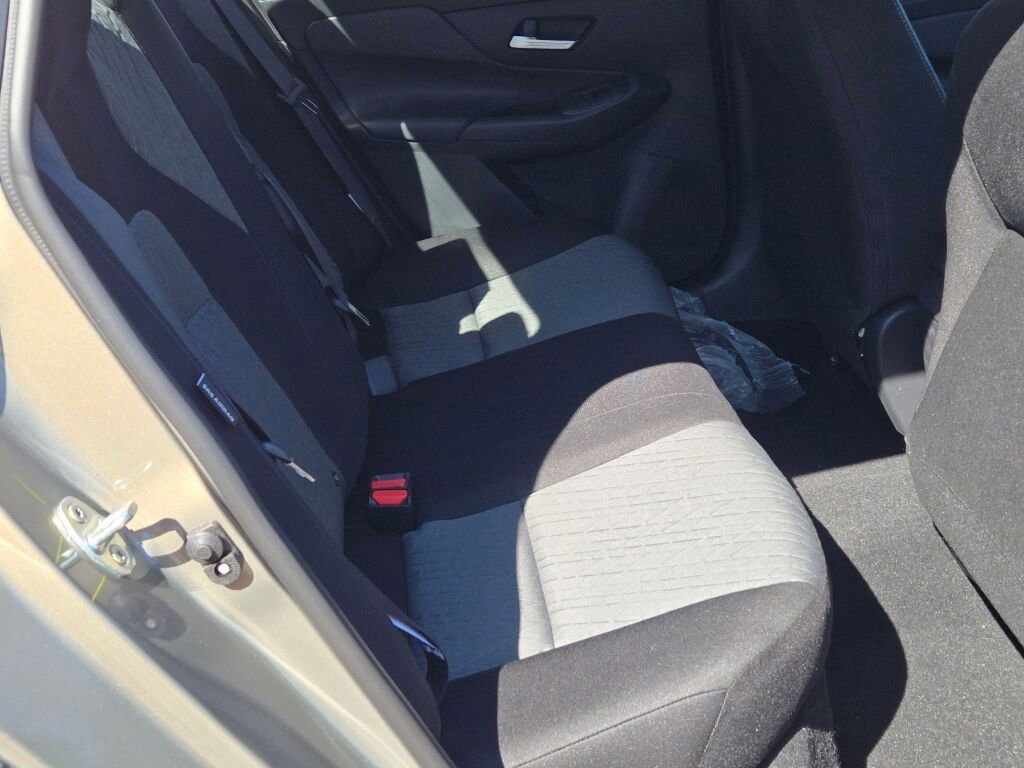 New 2026 Nissan Sentra SV w/ Floor Mat Package FWD image 9