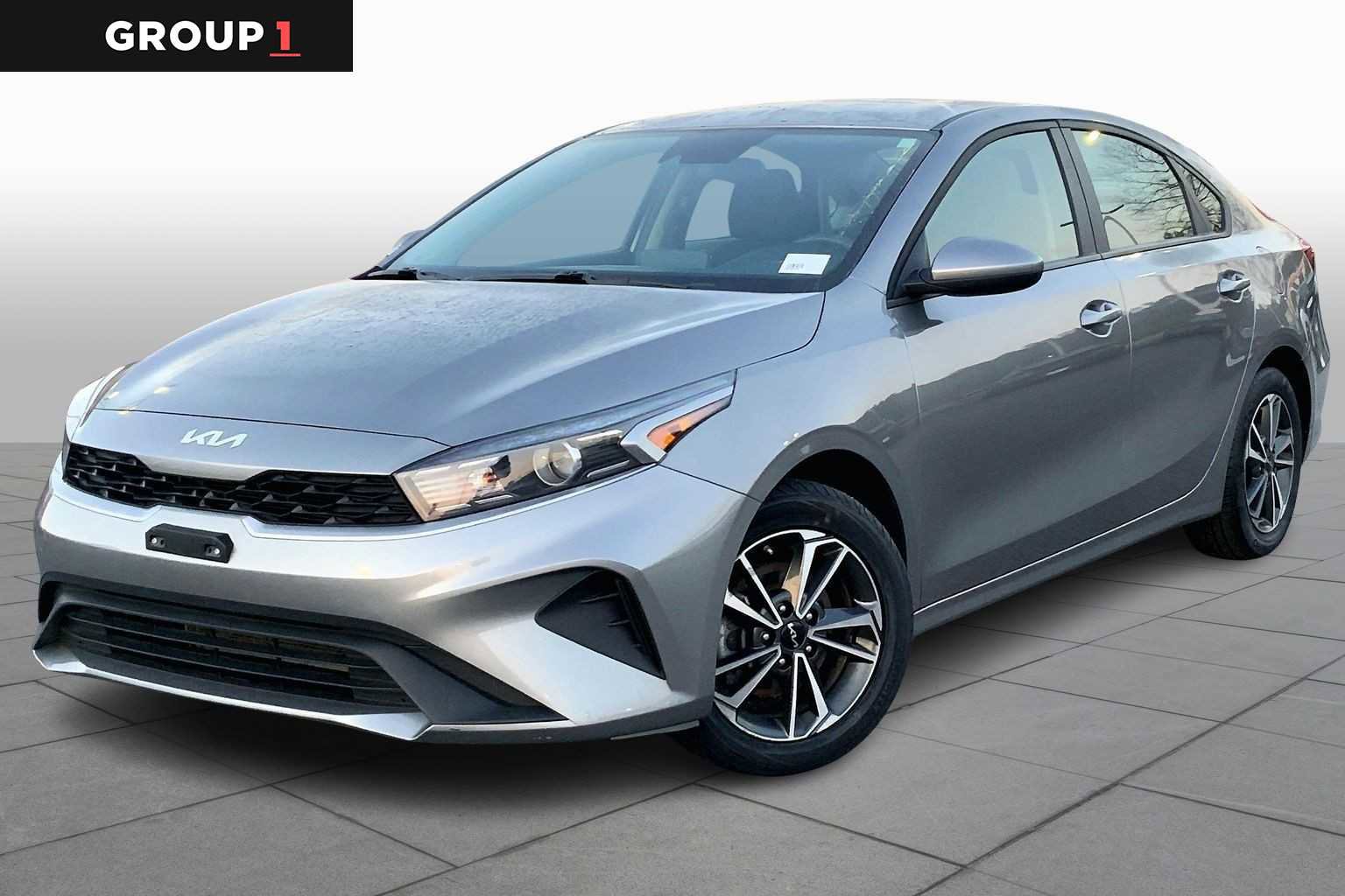 Used 2024 Kia Forte LXS image 1