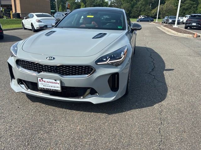 Used 2019 Kia Stinger GT2 AWD/4WD image 2