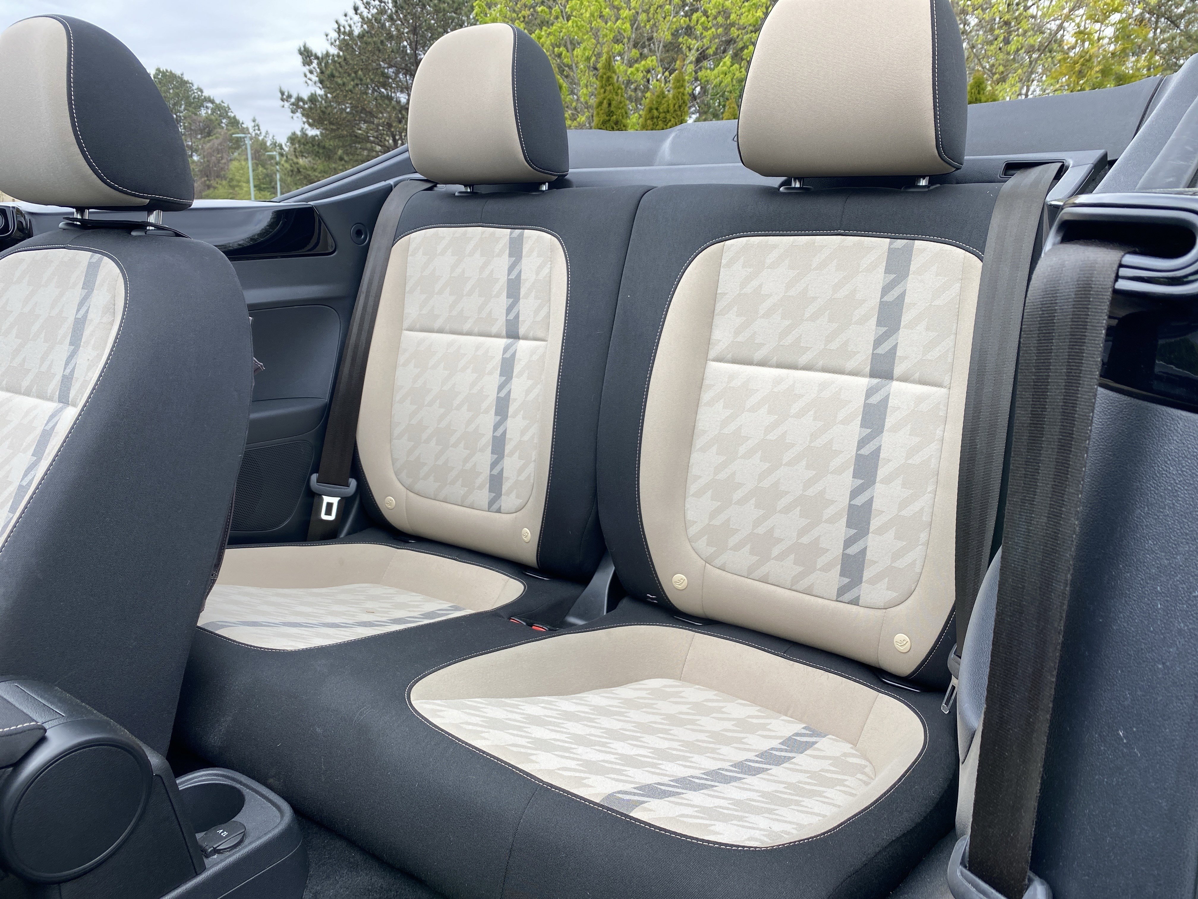 Used 2018 Volkswagen Beetle 2.0T Coast w/ Coast Lighting Package image 8