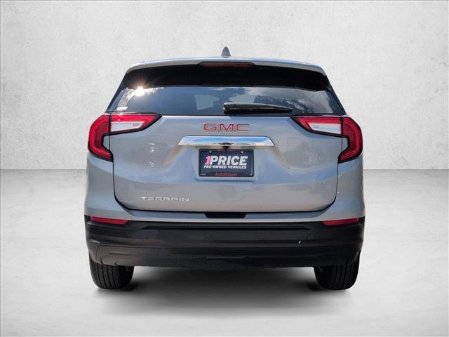 Used 2024 GMC Terrain SLE image 7
