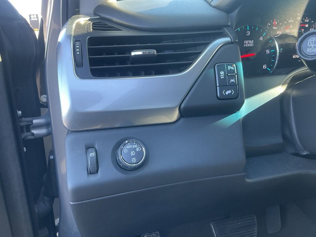 Used 2017 Chevrolet Tahoe LT w/ Luxury Package image 11