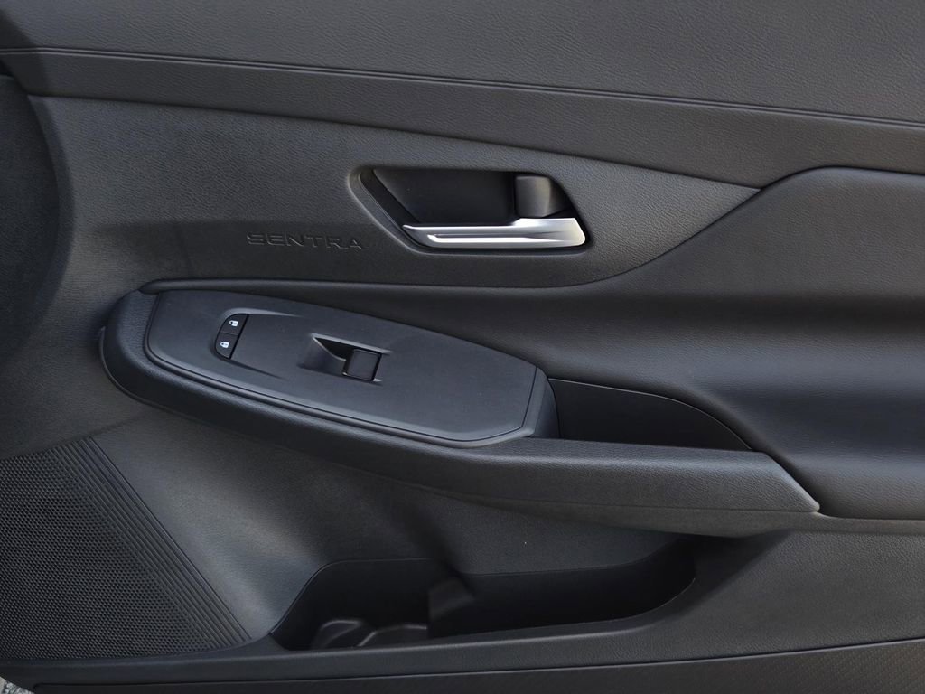 New 2026 Nissan Sentra SV image 8