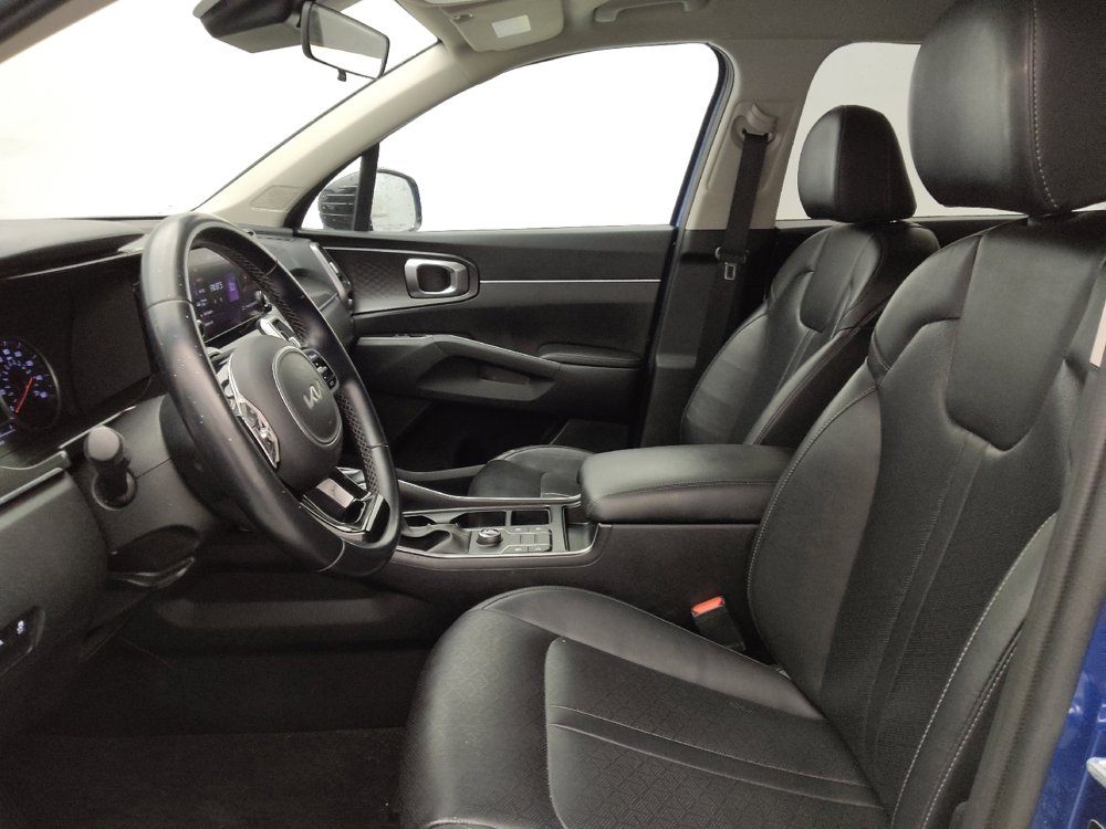 Used 2022 Kia Sorento S image 17