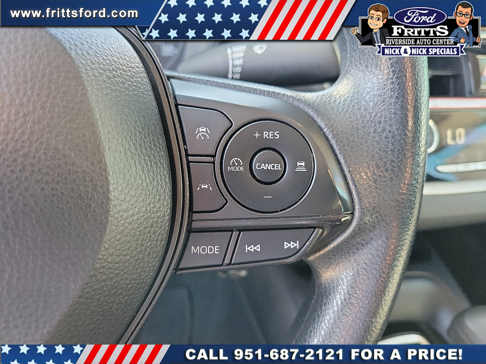 Used 2025 Toyota Corolla LE FWD image 7
