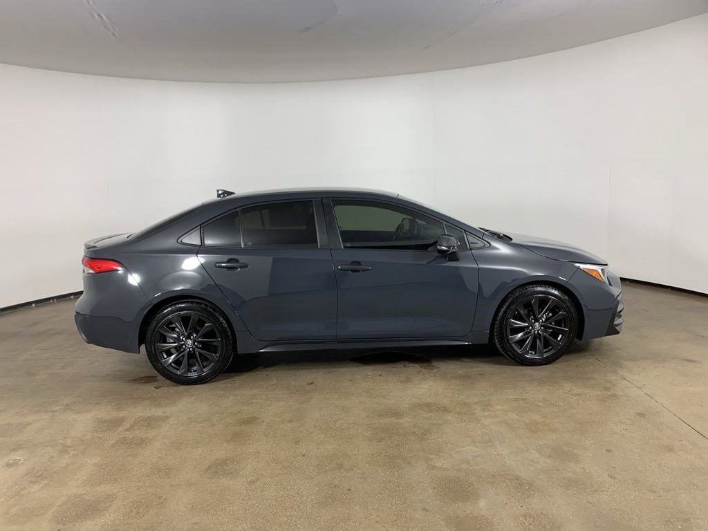 Used 2023 Toyota Corolla SE image 7