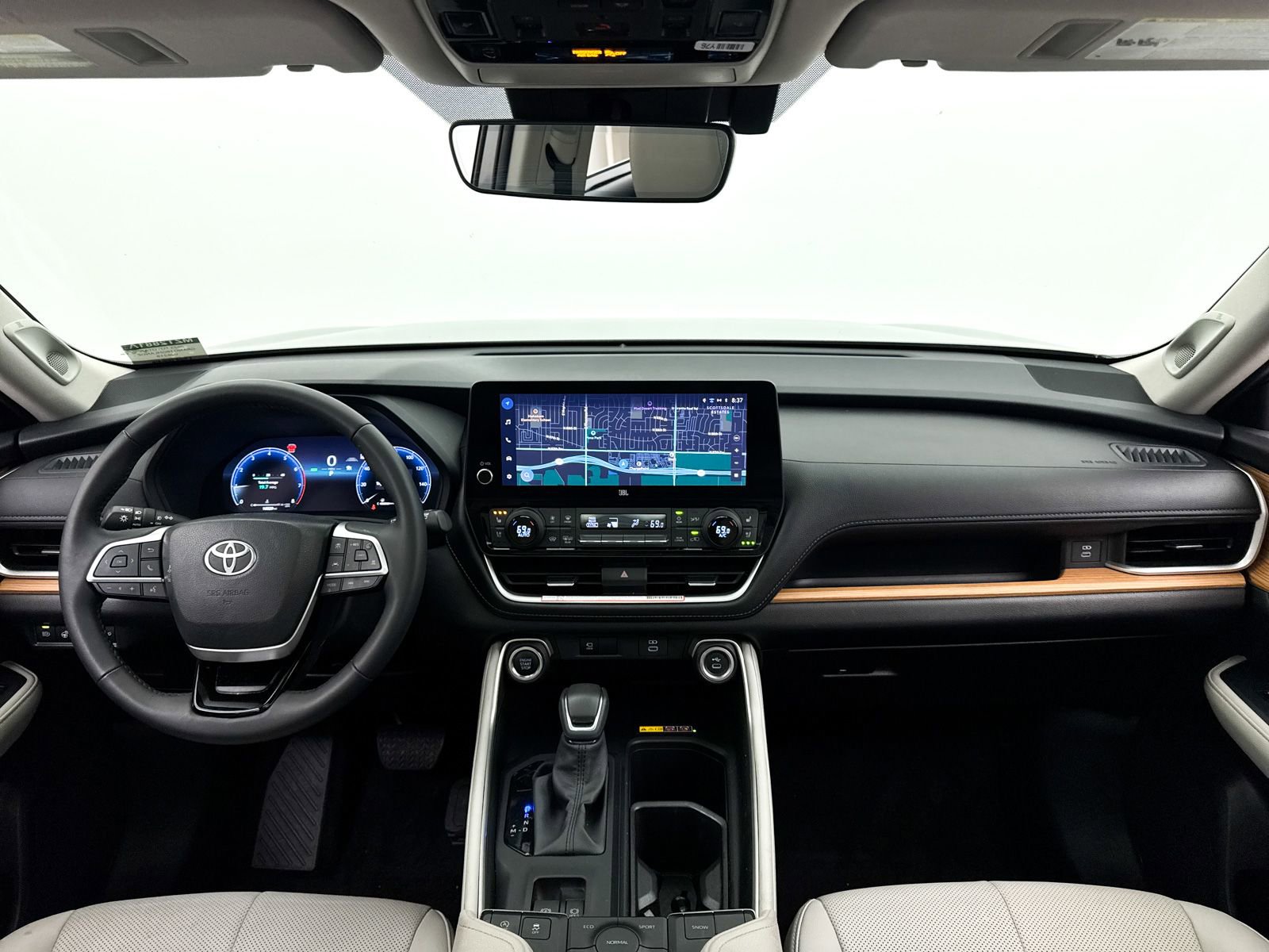 Used 2025 Toyota Grand Highlander FWD image 23