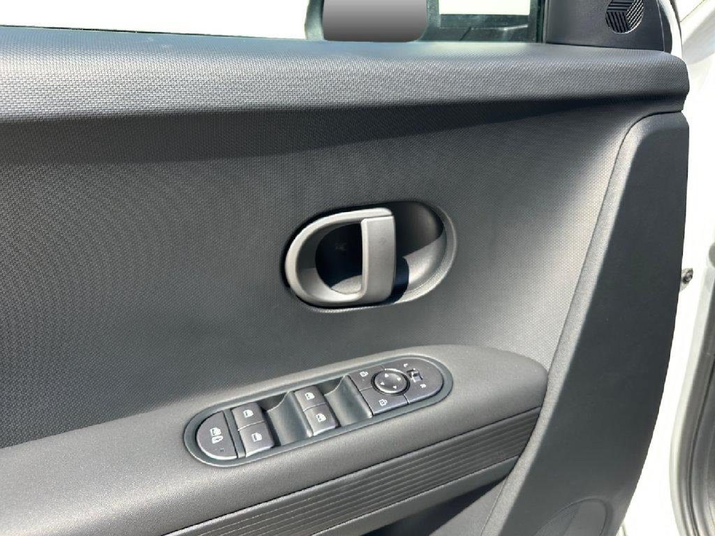 New 2027 Hyundai Ioniq 5 SEL RWD image 10