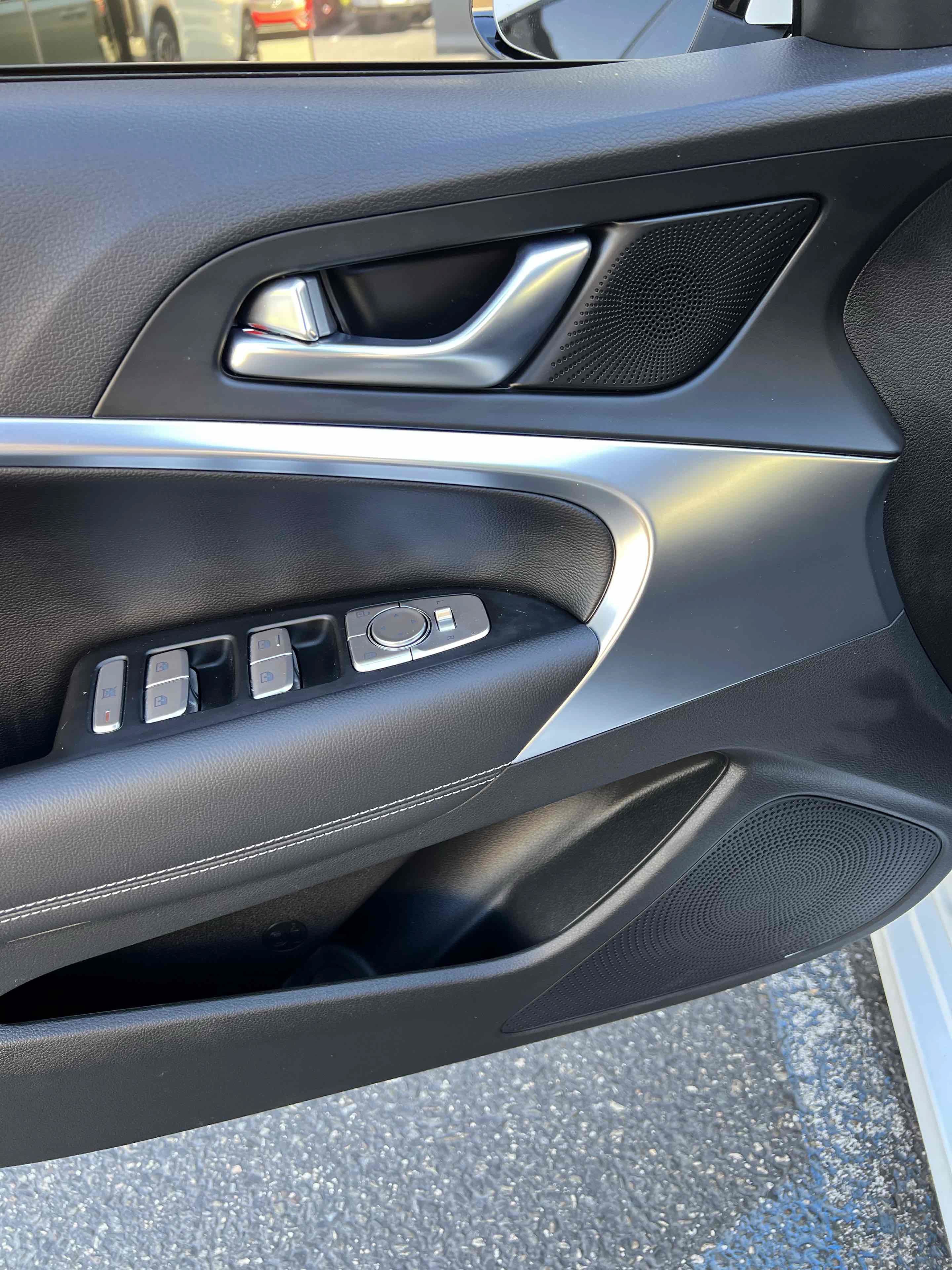 Used 2026 Genesis G70 2.5T RWD image 99