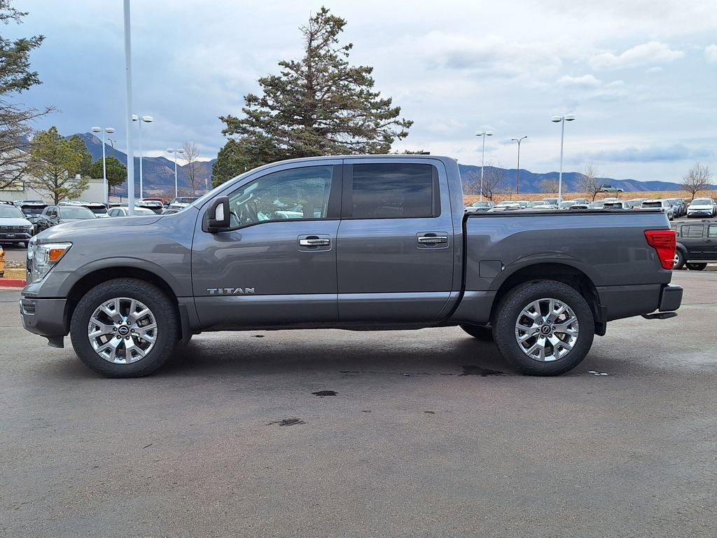 Used 2023 Nissan Titan SV w/ SV Convenience Package image 6