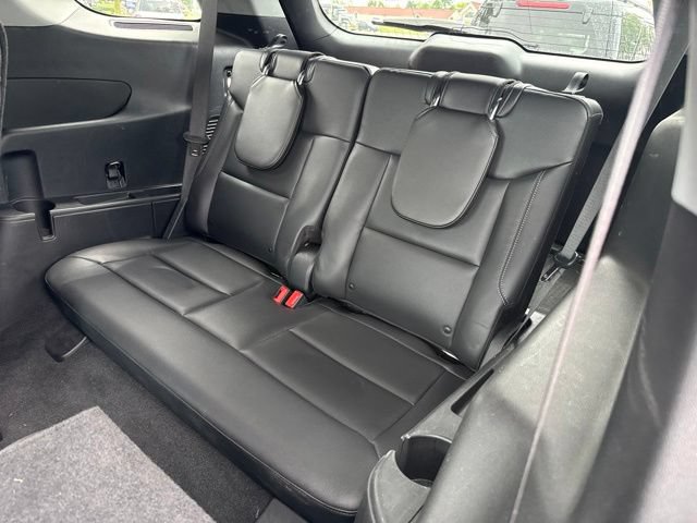Used 2020 Ford Explorer XLT w/ Equipment Group 202A AWD/4WD image 8