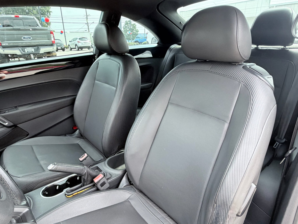 Used 2013 Volkswagen Beetle 2.5 FWD image 18