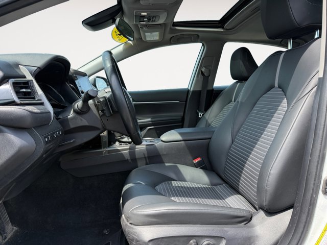 Used 2022 Toyota Camry SE w/ Cold Weather Package AWD/4WD image 12
