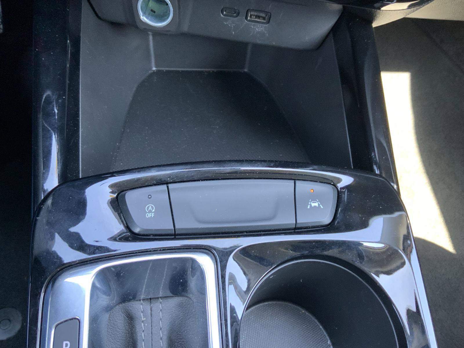 Used 2025 Chevrolet Trax LT w/ LT Convenience Package image 45