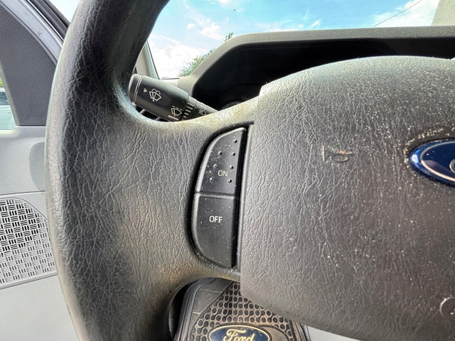 Used 2014 Ford E-250 and Econoline 250 image 17