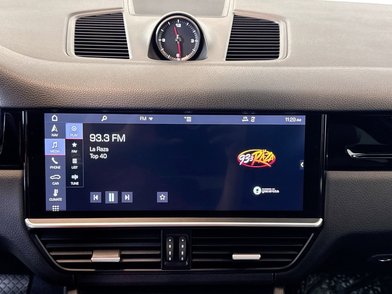 Used 2019 Porsche Cayenne image 19