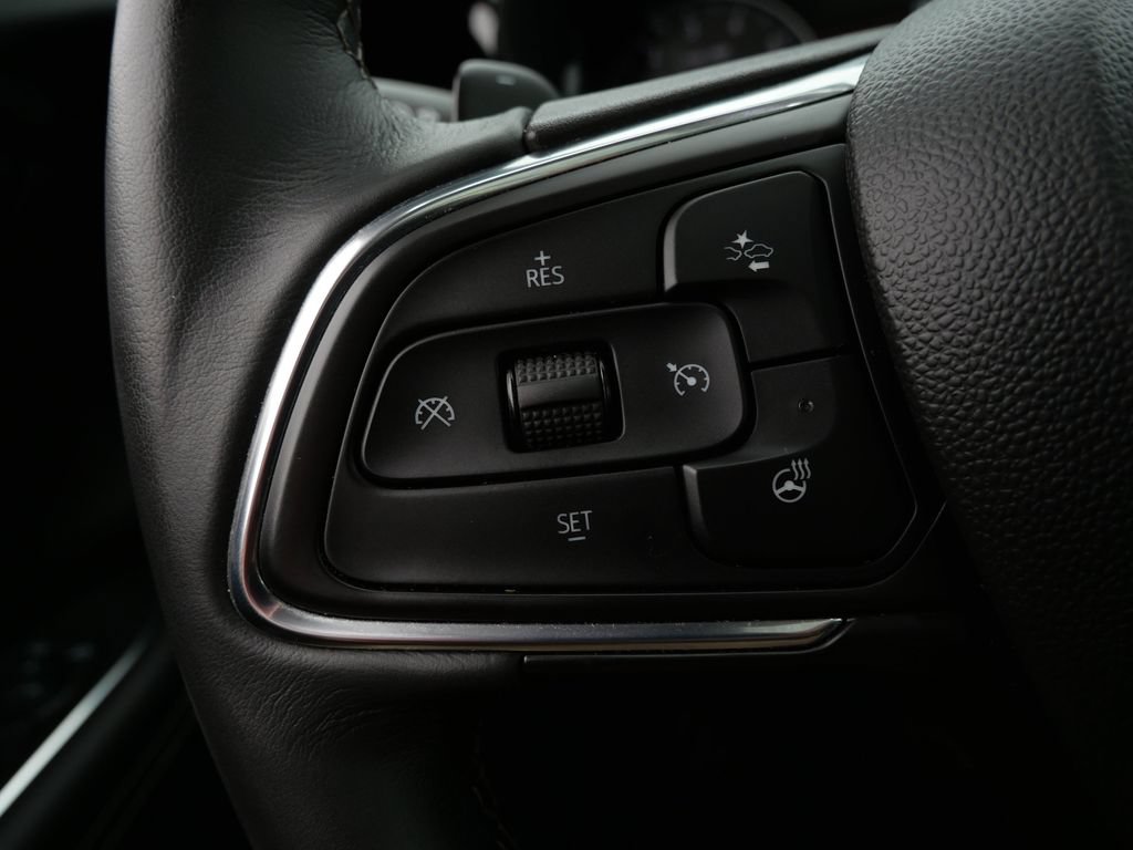 Used 2021 Buick Envision Essence w/ Technology Package I AWD/4WD image 23