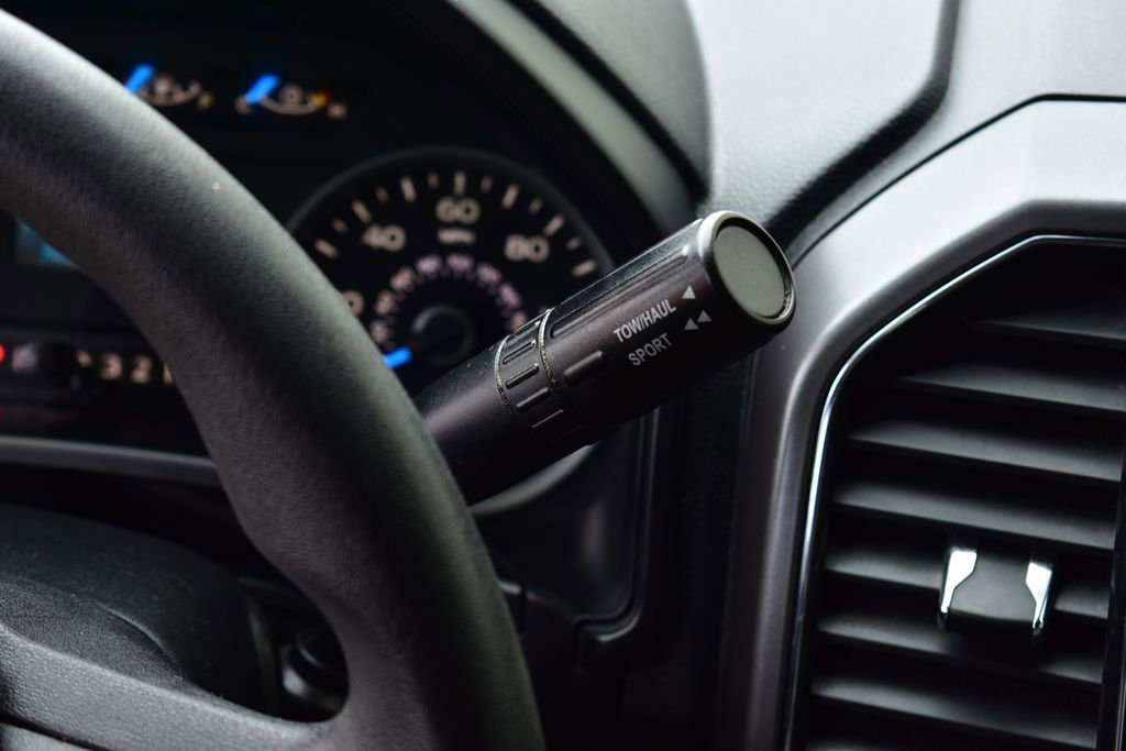 Used 2017 Ford F150 XLT image 35