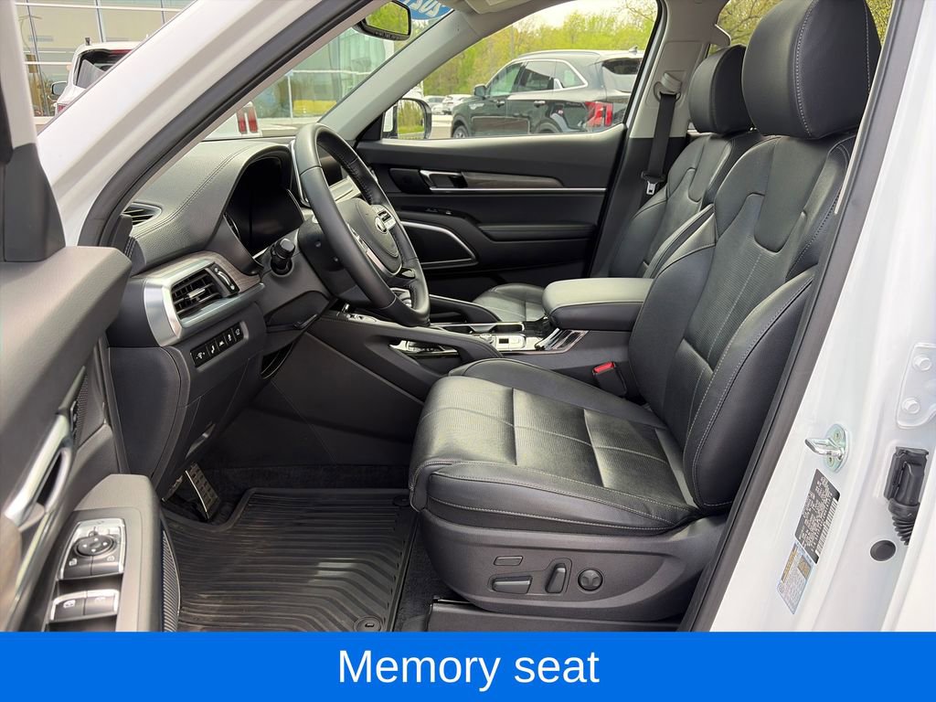 Used 2021 Kia Telluride SX w/ Towing Package FWD image 16