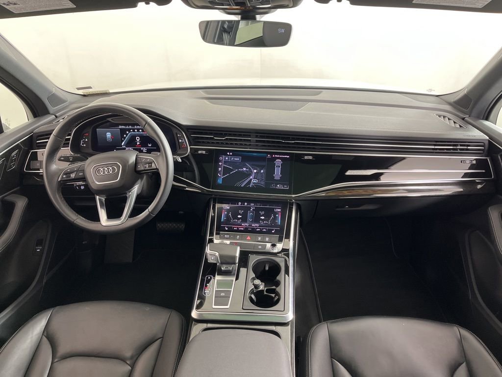 Used 2025 Audi Q7 3.0T Premium Plus image 22