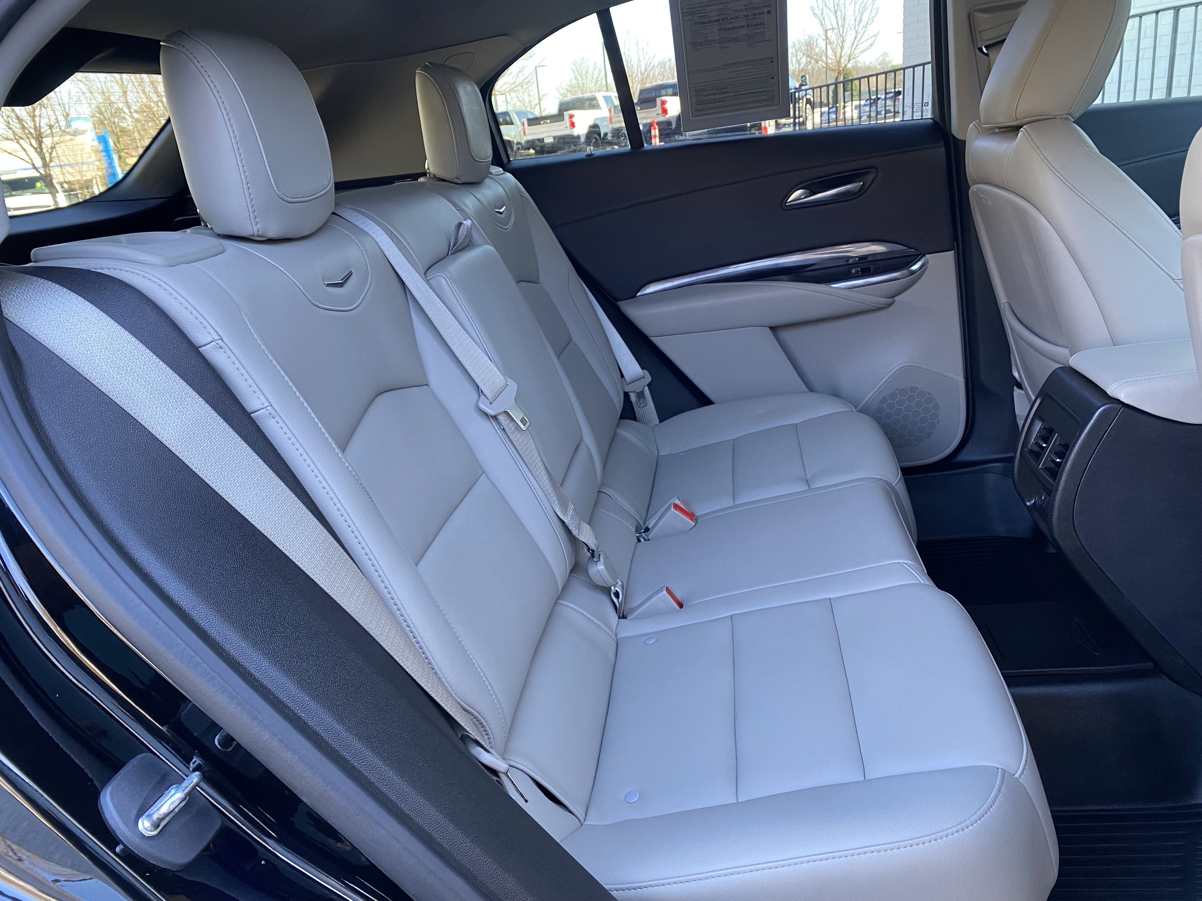 Used 2021 Cadillac XT4 Luxury image 34